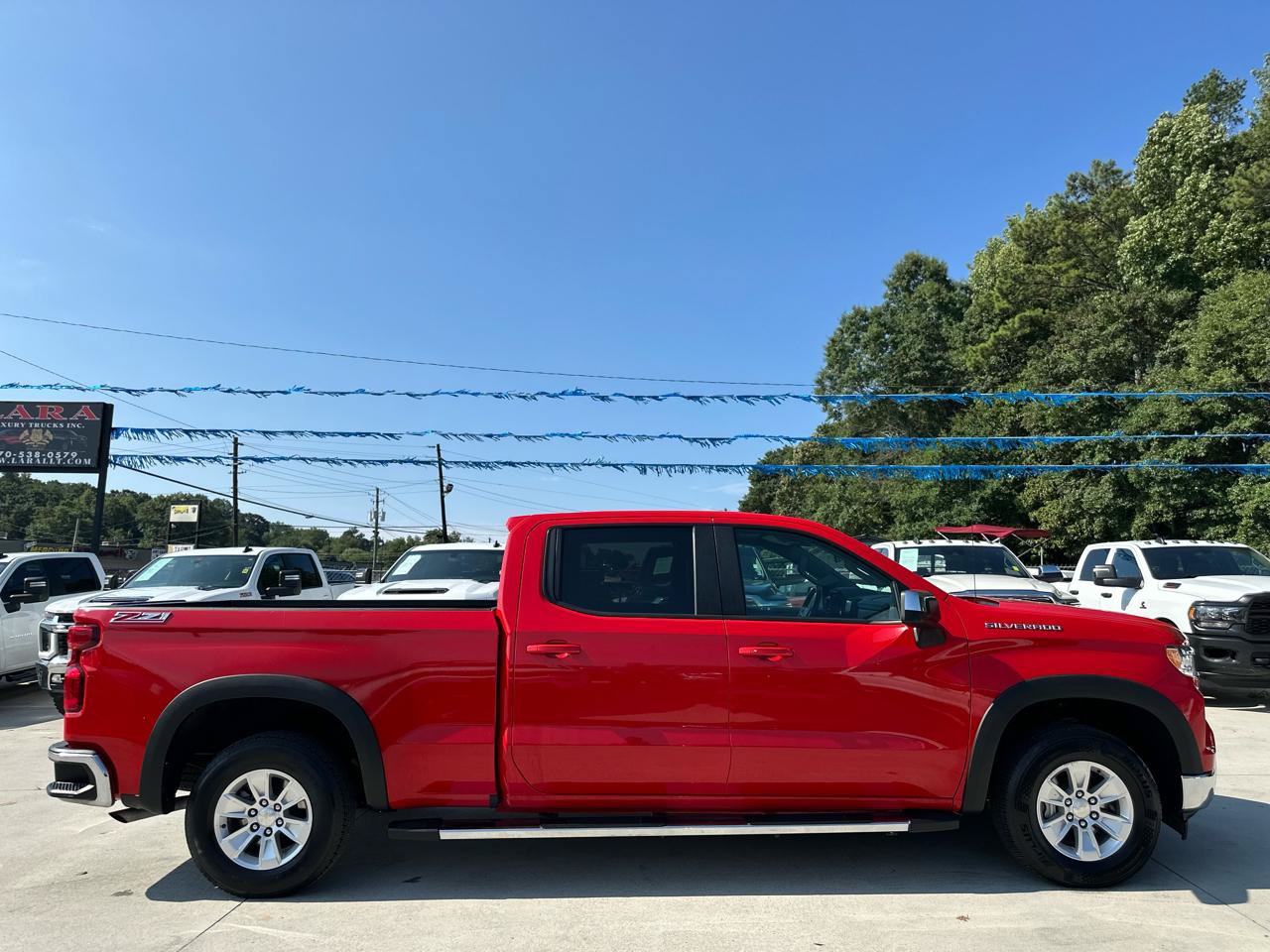 Used 2024 Chevrolet Silverado 1500 LT w/ Protection Package AWD/4WD image 8