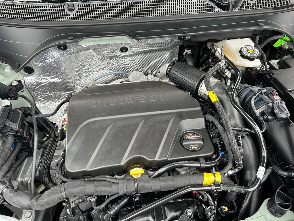 New 2026 Chevrolet Trax ACTIV w/ Sunroof Package FWD image 30
