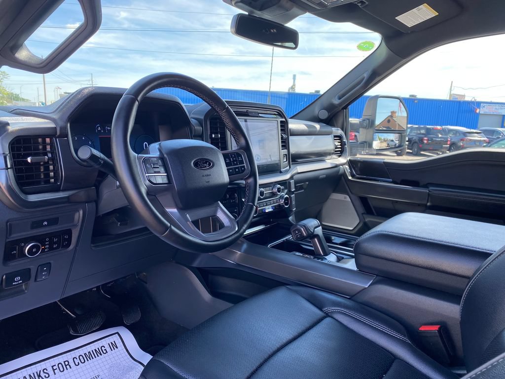 Used 2025 Ford F150 Lariat AWD/4WD image 9
