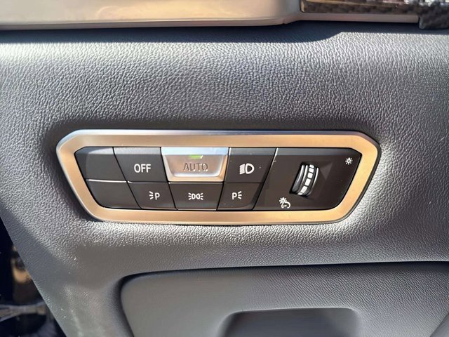 Used 2023 BMW X5 M50i w/ Executive Package image 18