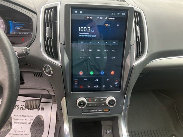 Used 2022 Ford Edge Titanium w/ Equipment Group 301A image 13