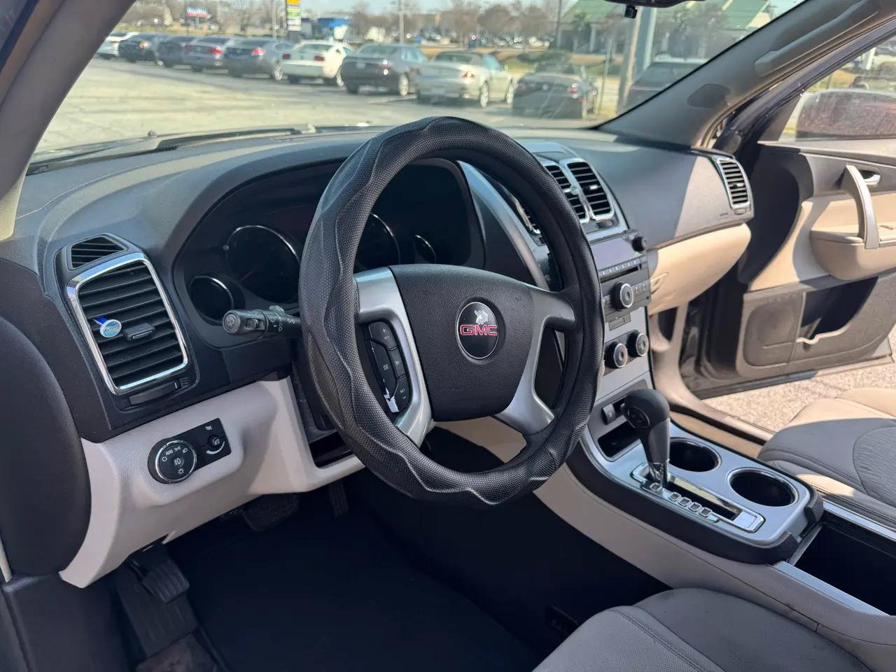 Used 2007 GMC Acadia SLE w/ Preferred Package FWD image 9