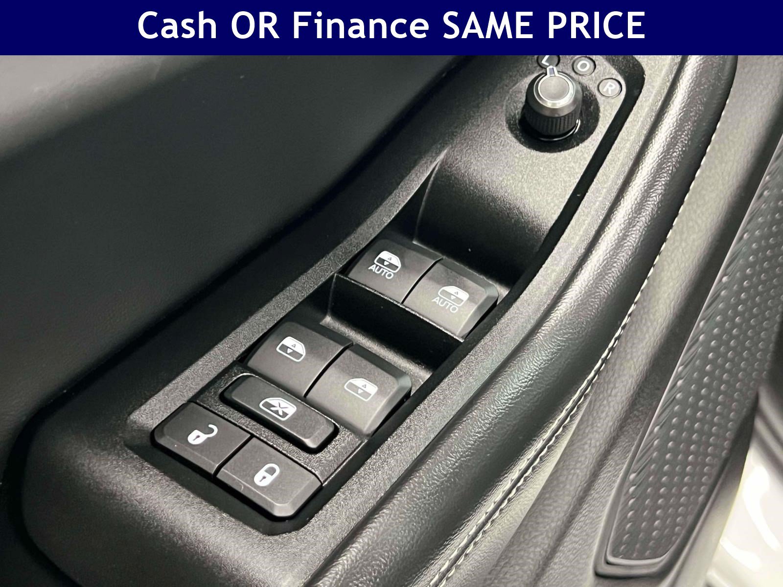 Used 2025 Jeep Grand Cherokee Limited w/ MOPAR Finishing Package AWD/4WD image 20