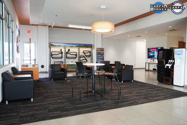 Used 2022 Jeep Cherokee Trailhawk image 49