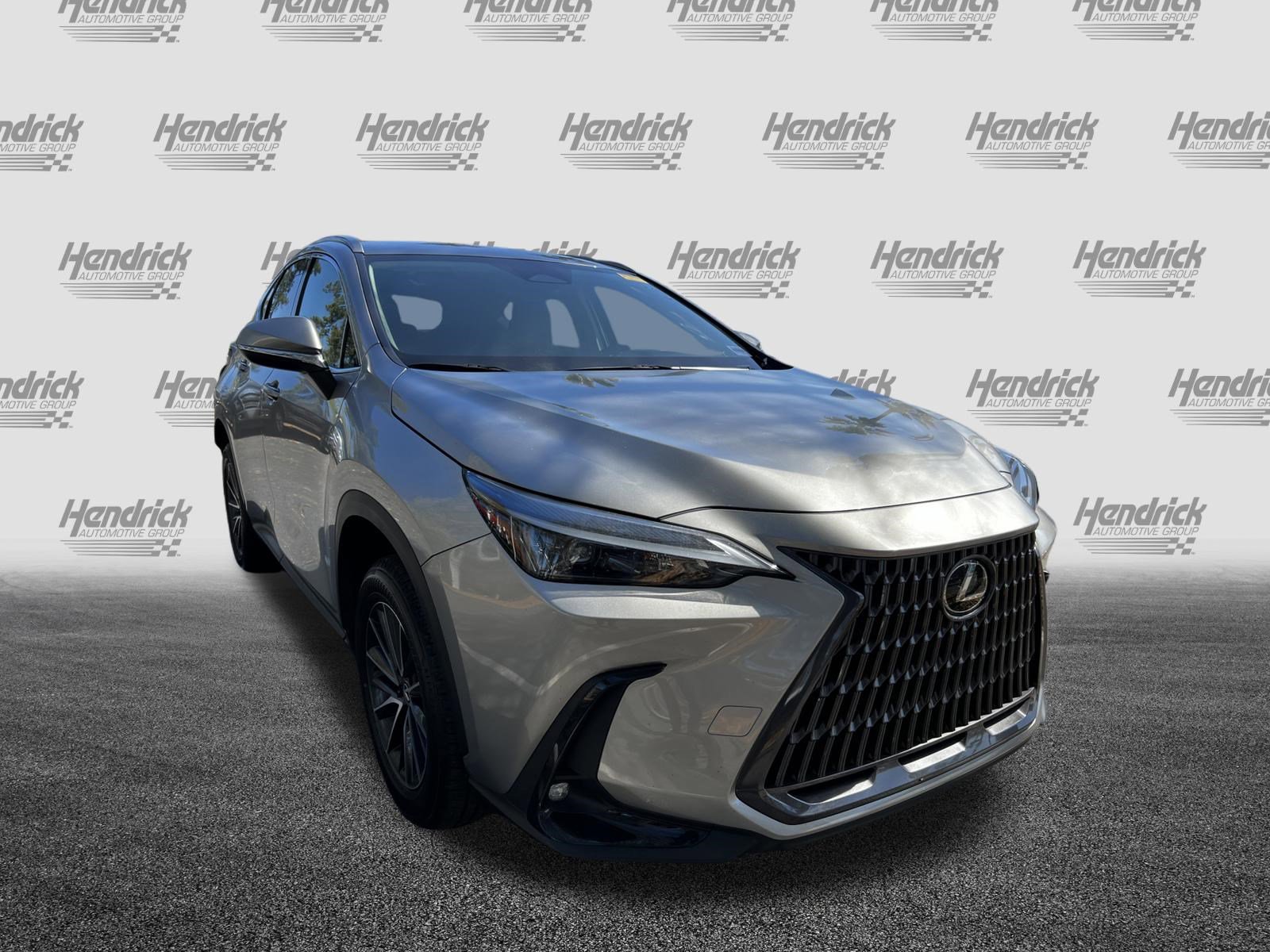 Used 2024 Lexus NX 250 FWD w/ Towing Package (2000 Lbs) image 2