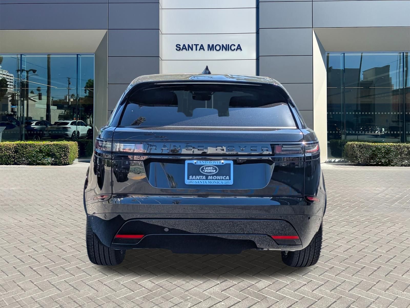 New 2026 Land Rover Range Rover Velar Dynamic SE AWD/4WD image 6
