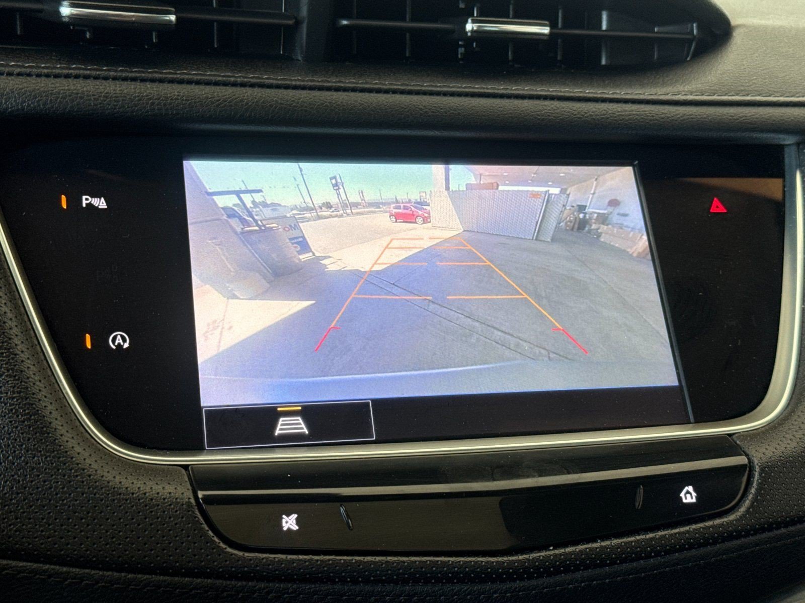 Certified 2023 Cadillac XT5 Premium Luxury FWD image 22