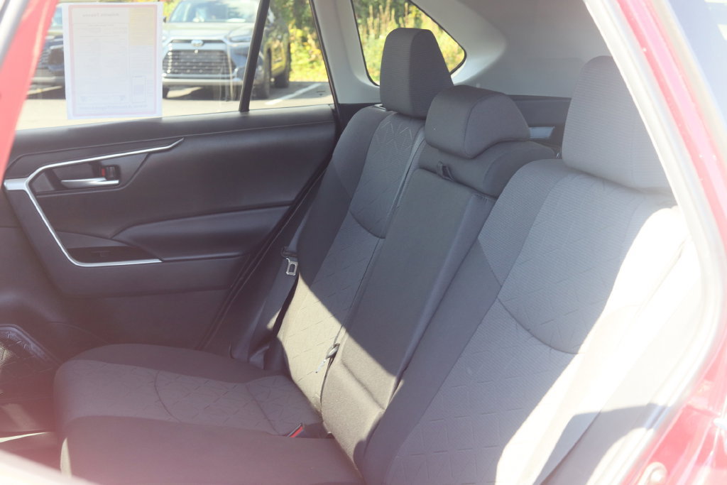 Used 2023 Toyota RAV4 XLE w/ Convenience Package AWD/4WD image 18
