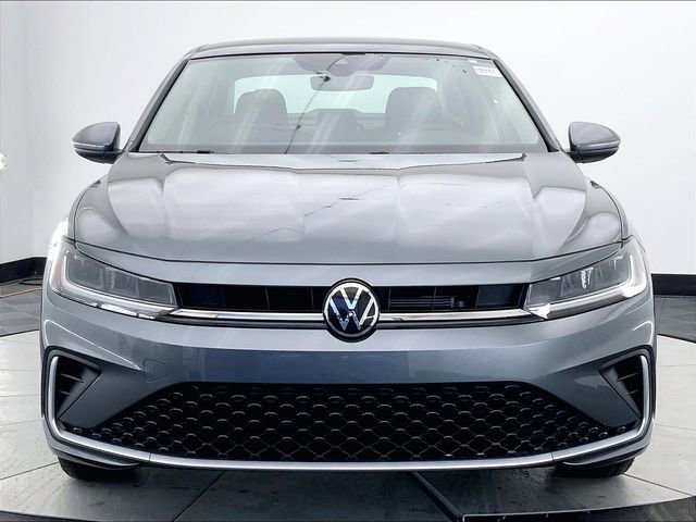 New 2026 Volkswagen Jetta SE image 3