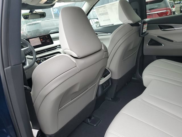 New 2027 INFINITI QX60 Luxe w/ Family Package AWD/4WD image 18