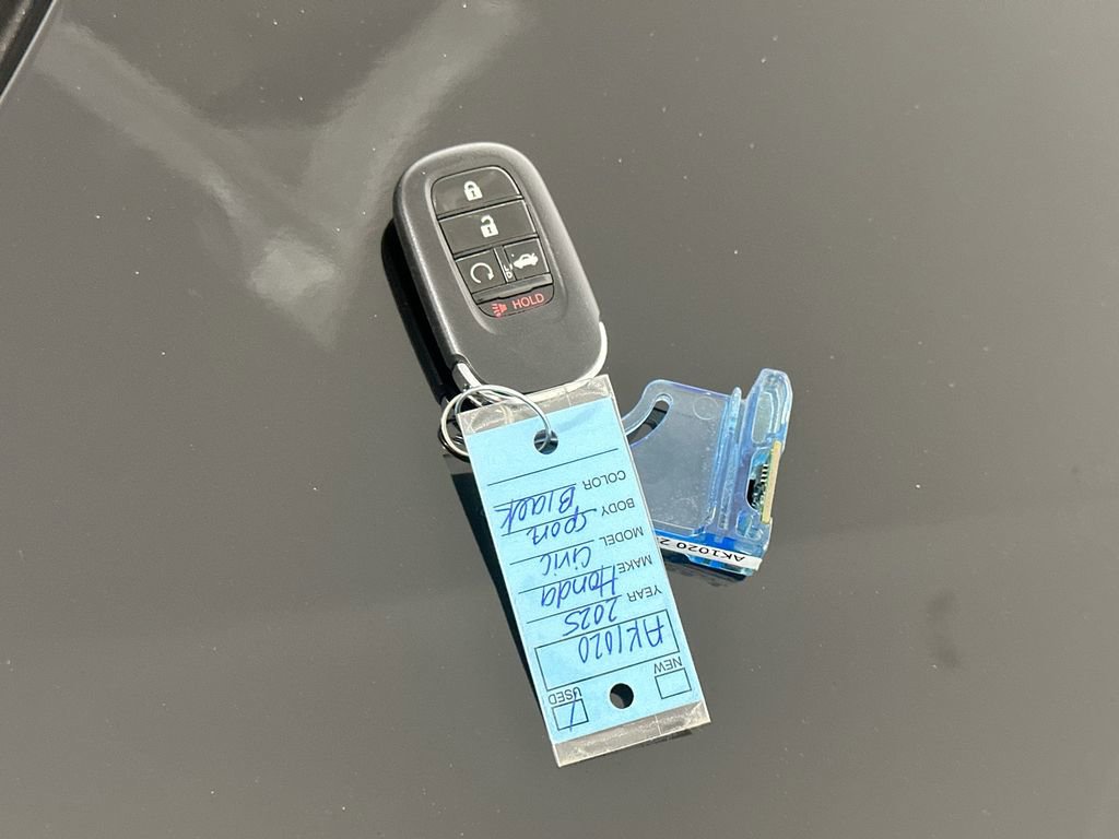 Used 2025 Honda Civic Sport image 31