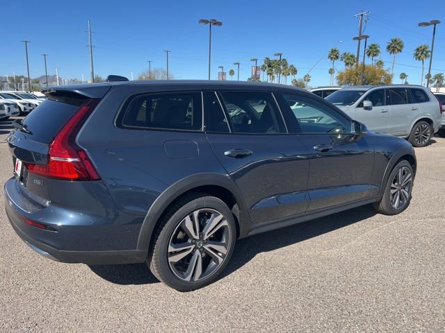 New 2026 Volvo V60 B5 Cross Country Plus w/ Climate Package image 4