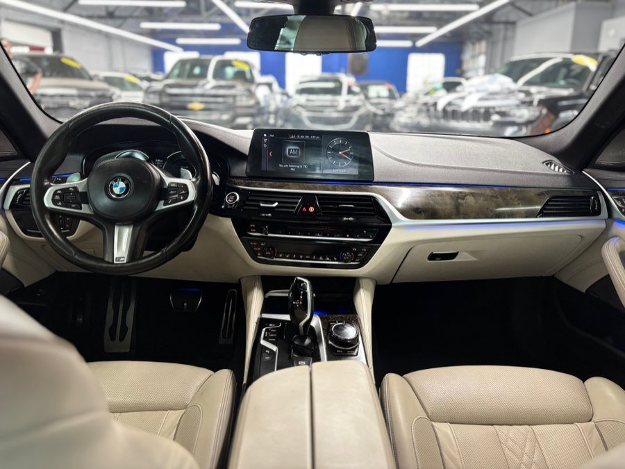 Used 2018 BMW M550i xDrive AWD/4WD image 22
