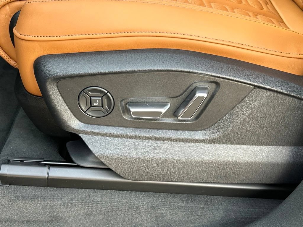 New 2026 Audi RS Q8 performance AWD/4WD image 21