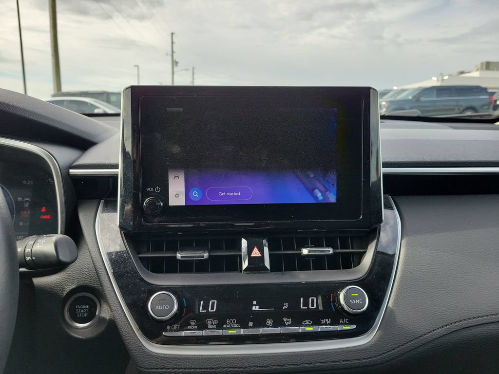 Used 2023 Toyota Corolla Cross XLE w/ Convenience Package FWD image 20