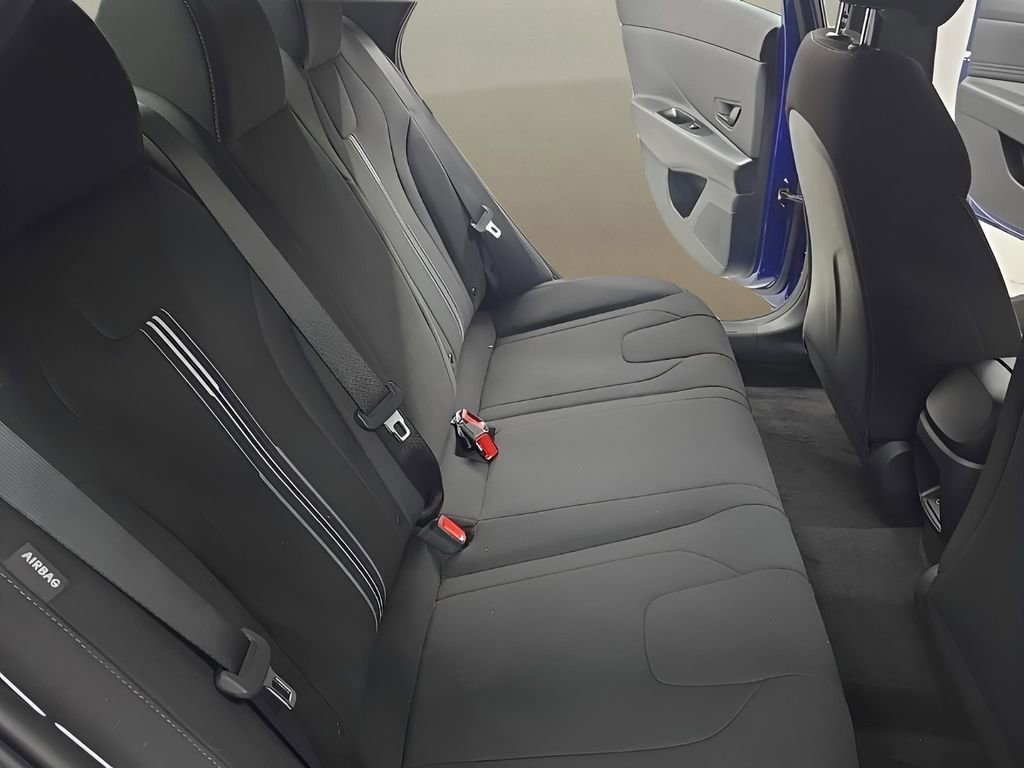 New 2026 Hyundai Elantra Sport image 18