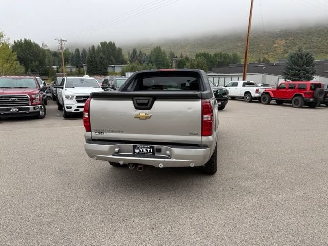 Used 2008 Chevrolet Avalanche LT w/ LT Preferred Equipment Group AWD/4WD image 11