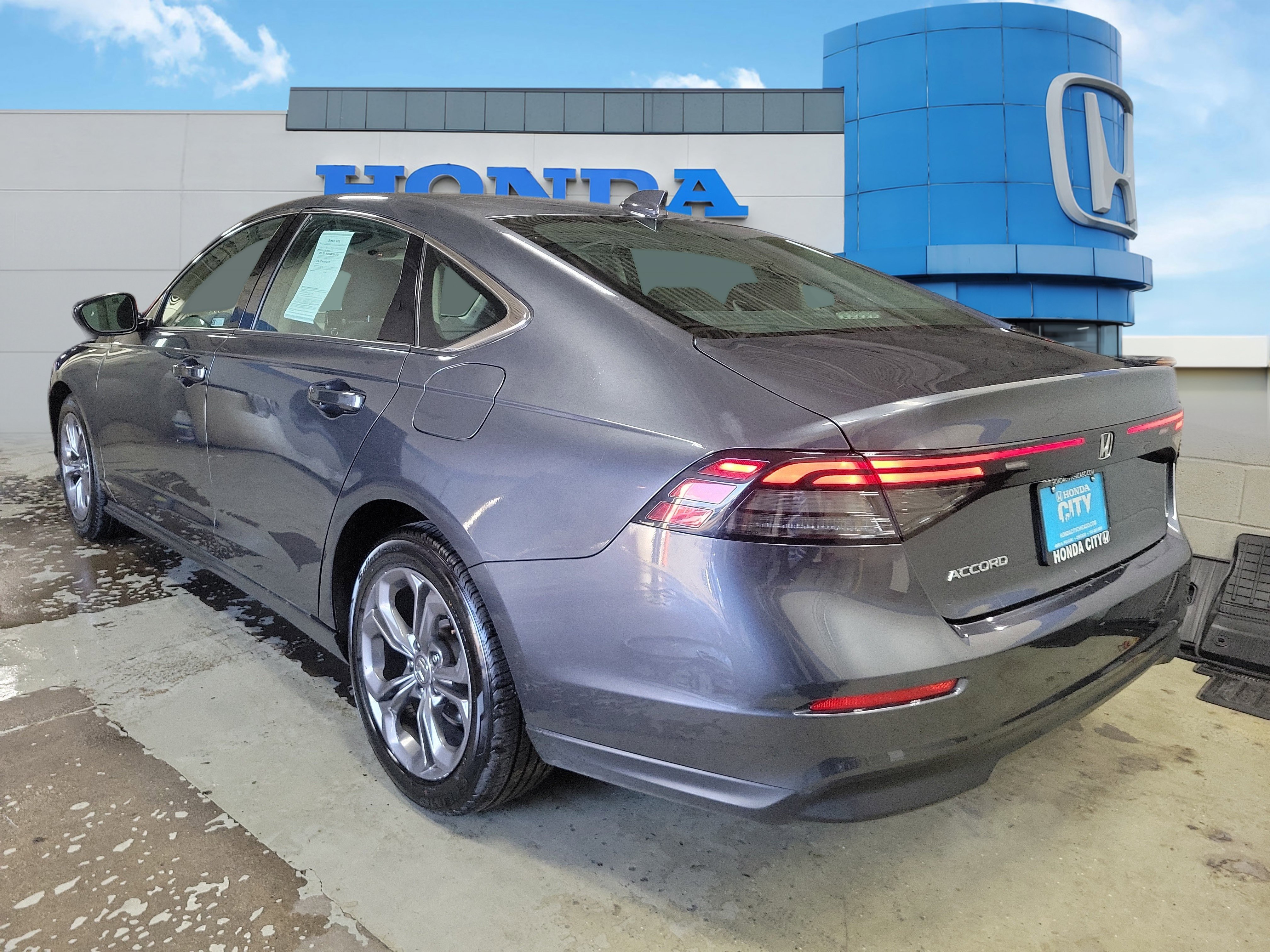 Used 2024 Honda Accord EX image 5