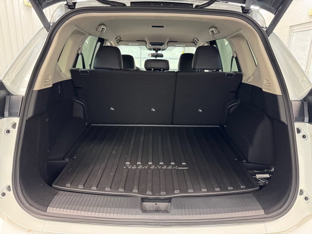 New 2026 Nissan Rogue SV AWD/4WD image 22