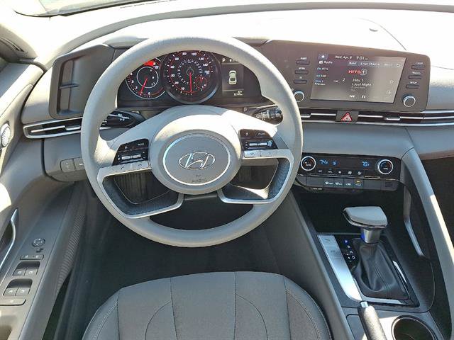 Certified 2023 Hyundai Elantra SEL FWD image 20