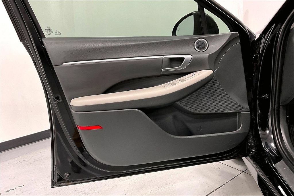 Used 2023 Hyundai Sonata SEL FWD image 21