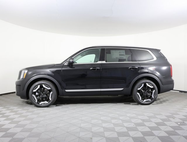 New 2025 Kia Telluride S image 6