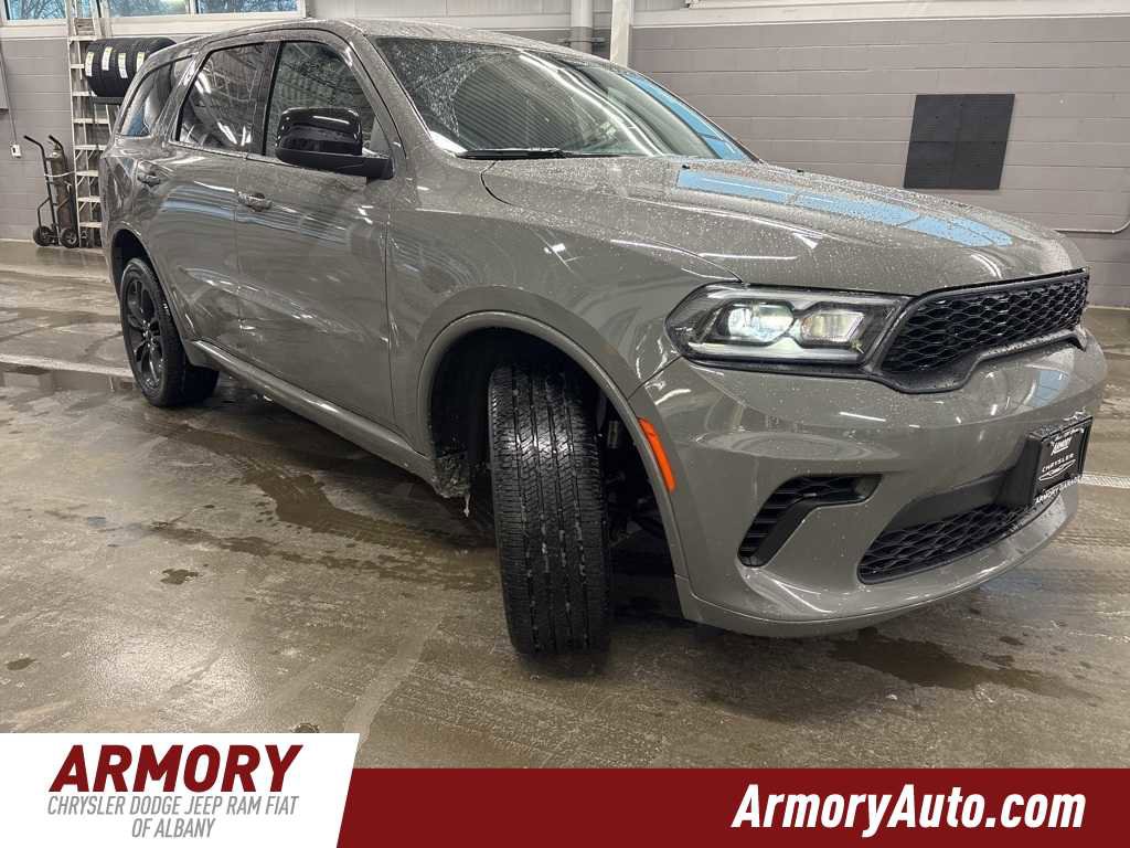Used 2025 Dodge Durango GT image 3