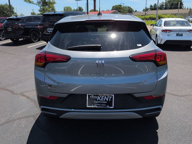 Used 2025 Buick Encore GX Preferred AWD/4WD image 6