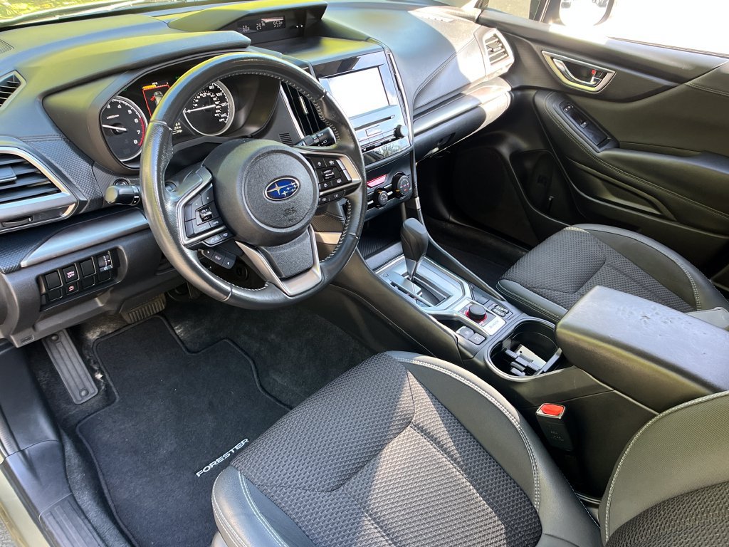 Used 2022 Subaru Forester Premium AWD/4WD image 10
