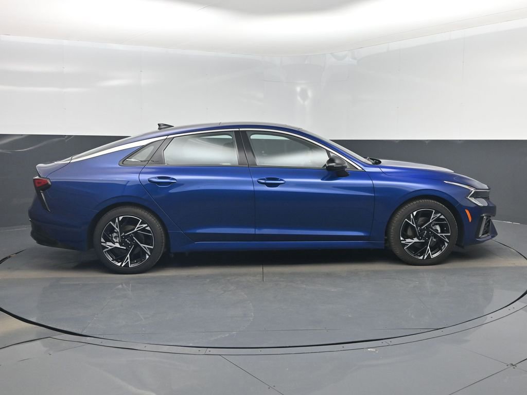 Used 2025 Kia K5 GT-Line w/ GT-Line Premium Package image 2