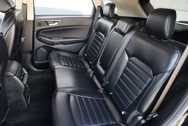 Used 2023 Ford Edge SEL w/ Convenience Package image 12
