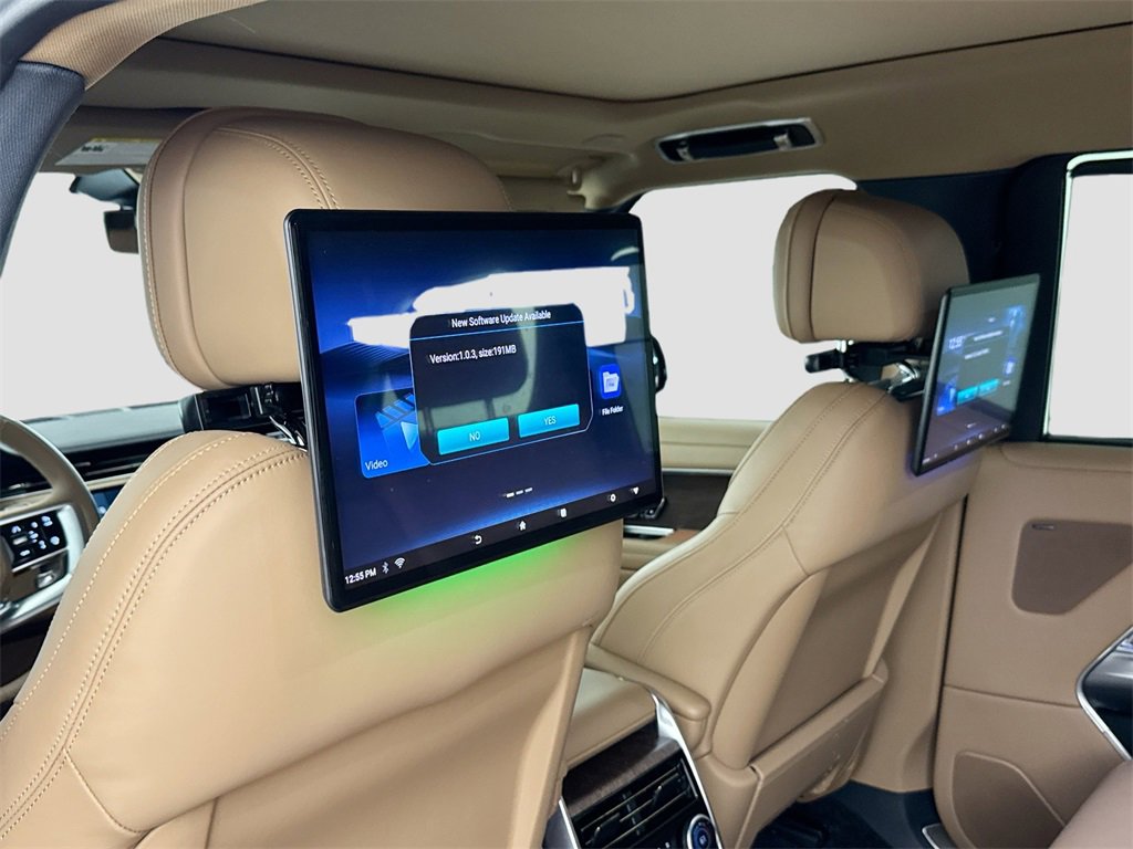 Used 2025 Land Rover Range Rover Long Wheelbase SE image 27