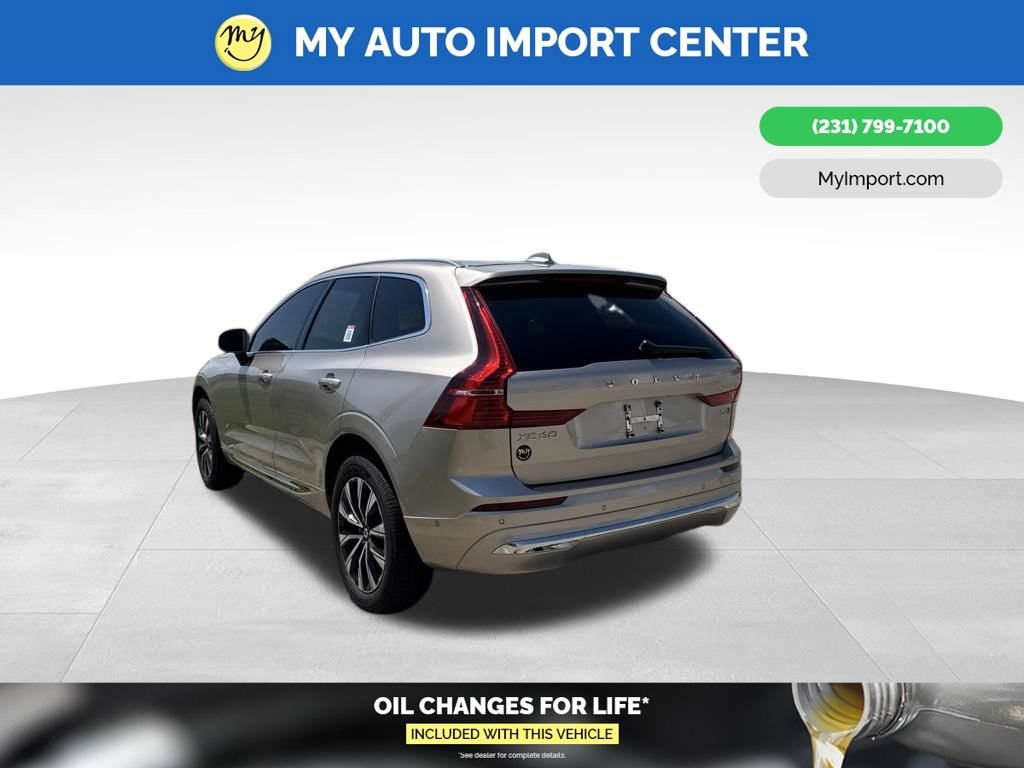 Used 2023 Volvo XC60 B5 Plus AWD/4WD image 5