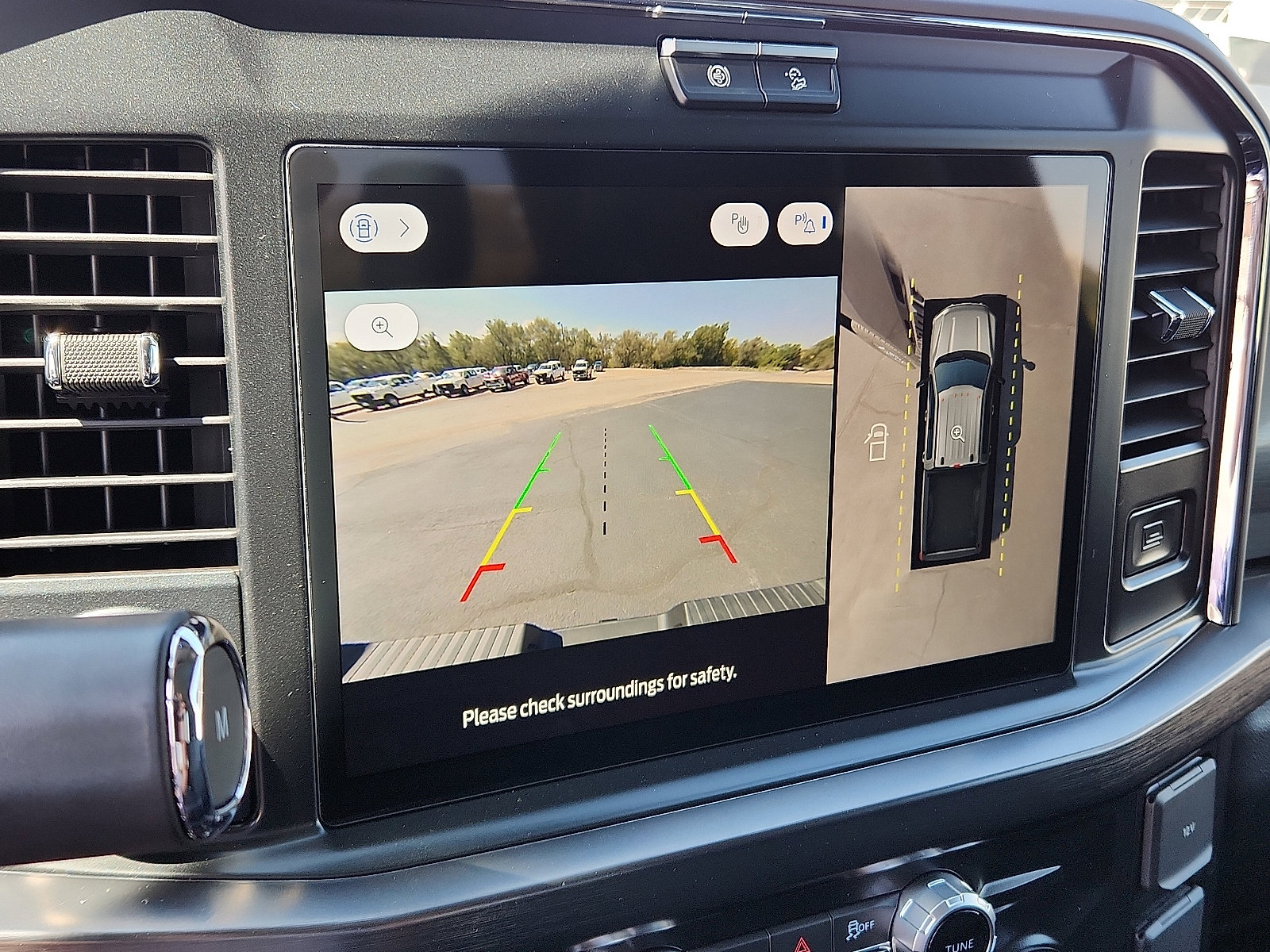 New 2026 Ford F250 4x4 Crew Cab Super Duty image 14