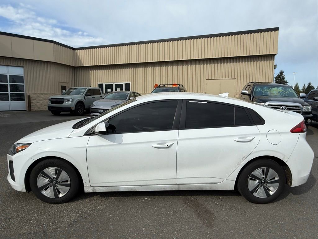 Used 2022 Hyundai Ioniq Blue image 4