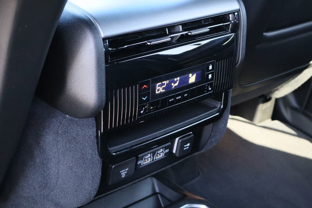 Used 2023 Jeep Wagoneer Series II image 24