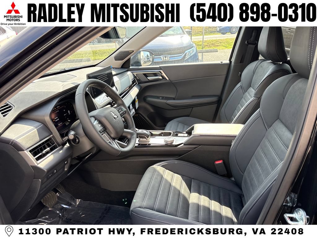 New 2026 Mitsubishi Outlander SE FWD image 3