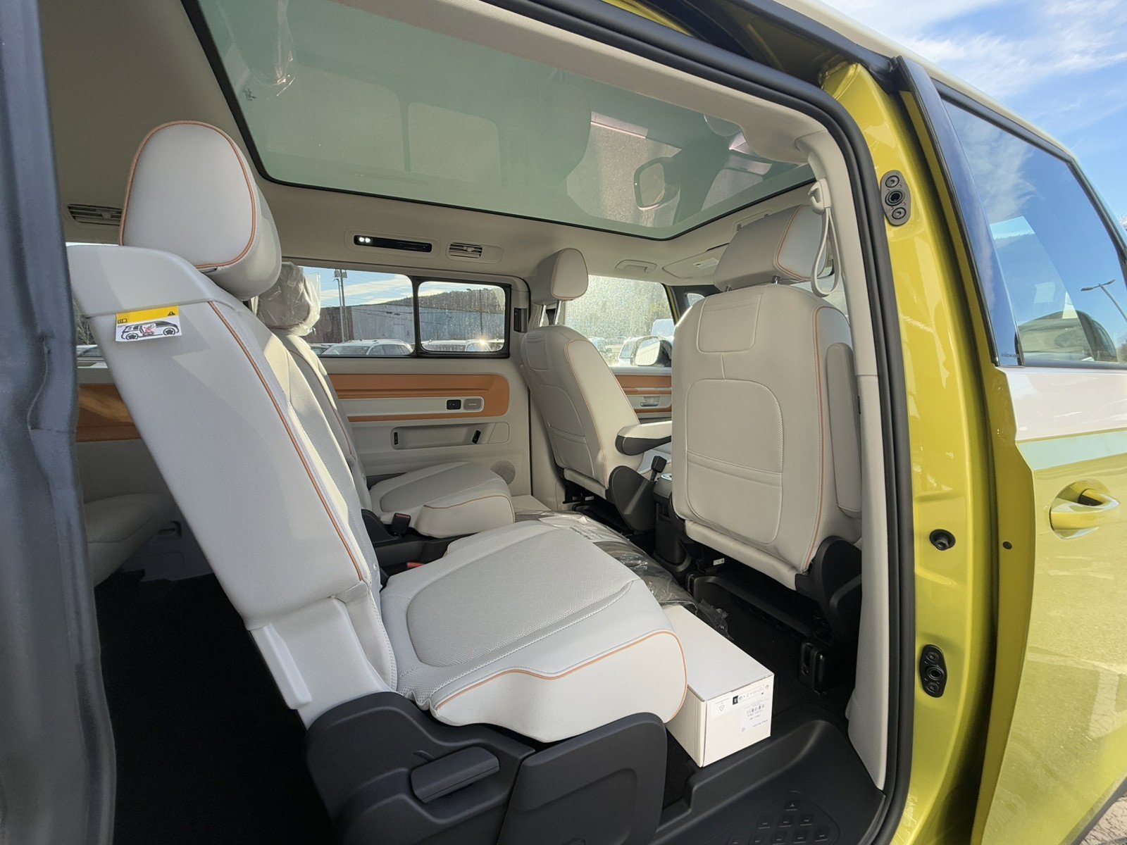 New 2025 Volkswagen ID. Buzz 1st Edition image 26