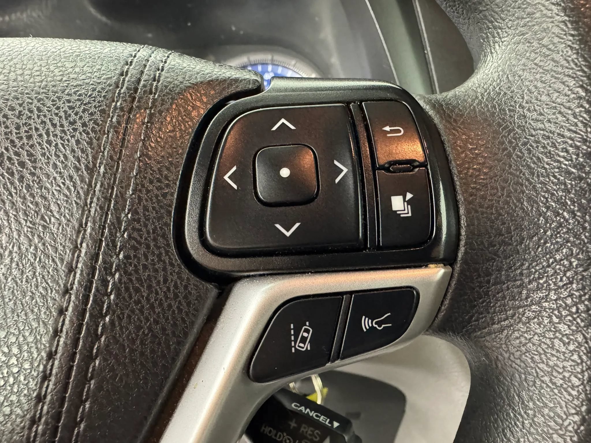 Used 2019 Toyota Sienna LE AWD/4WD image 16