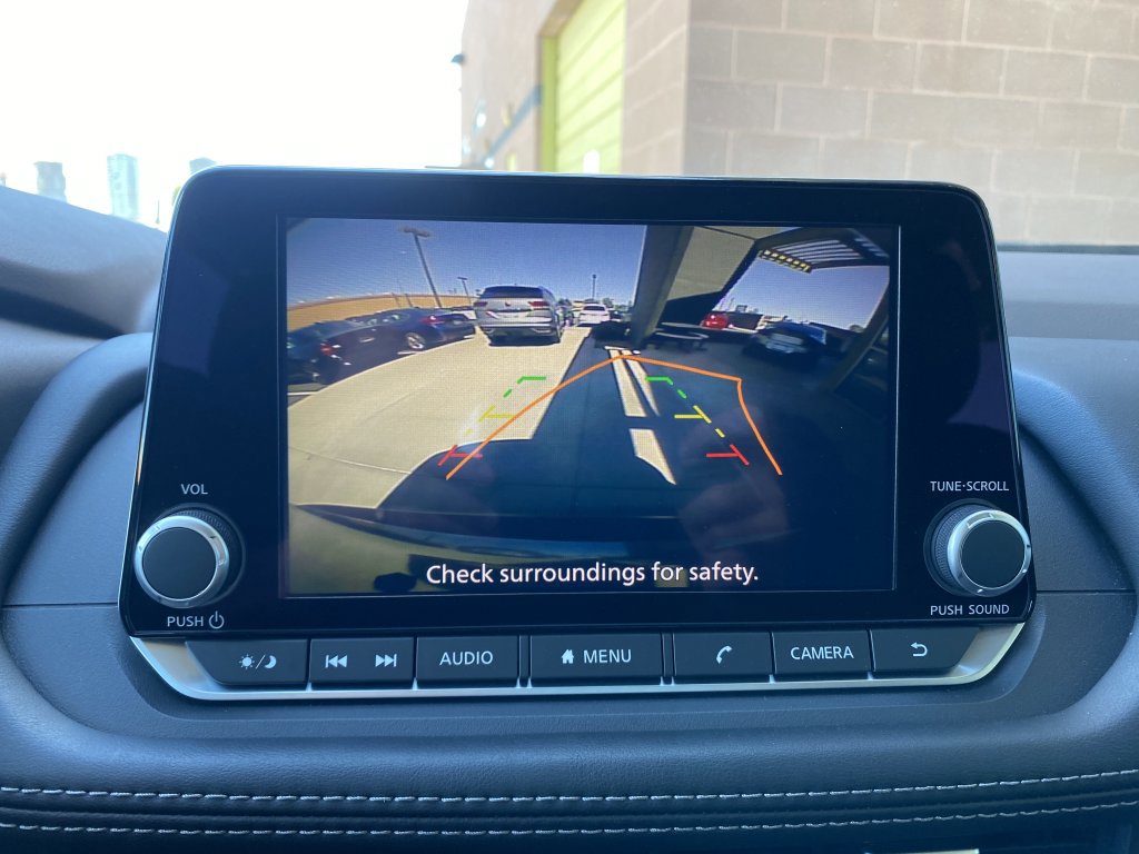 Used 2023 Nissan Rogue S image 40