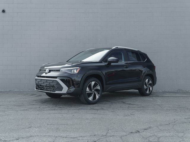 New 2026 Volkswagen Taos SE AWD/4WD image 1