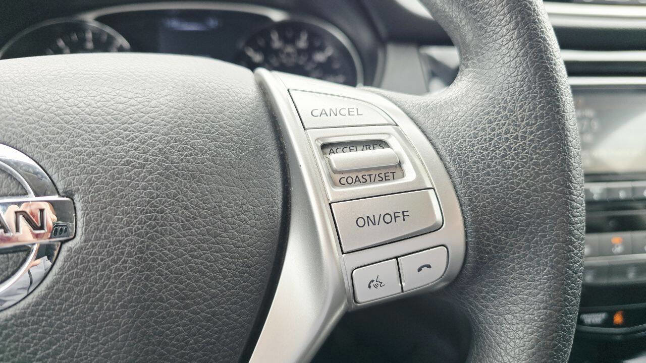 Used 2014 Nissan Rogue SV AWD/4WD image 24