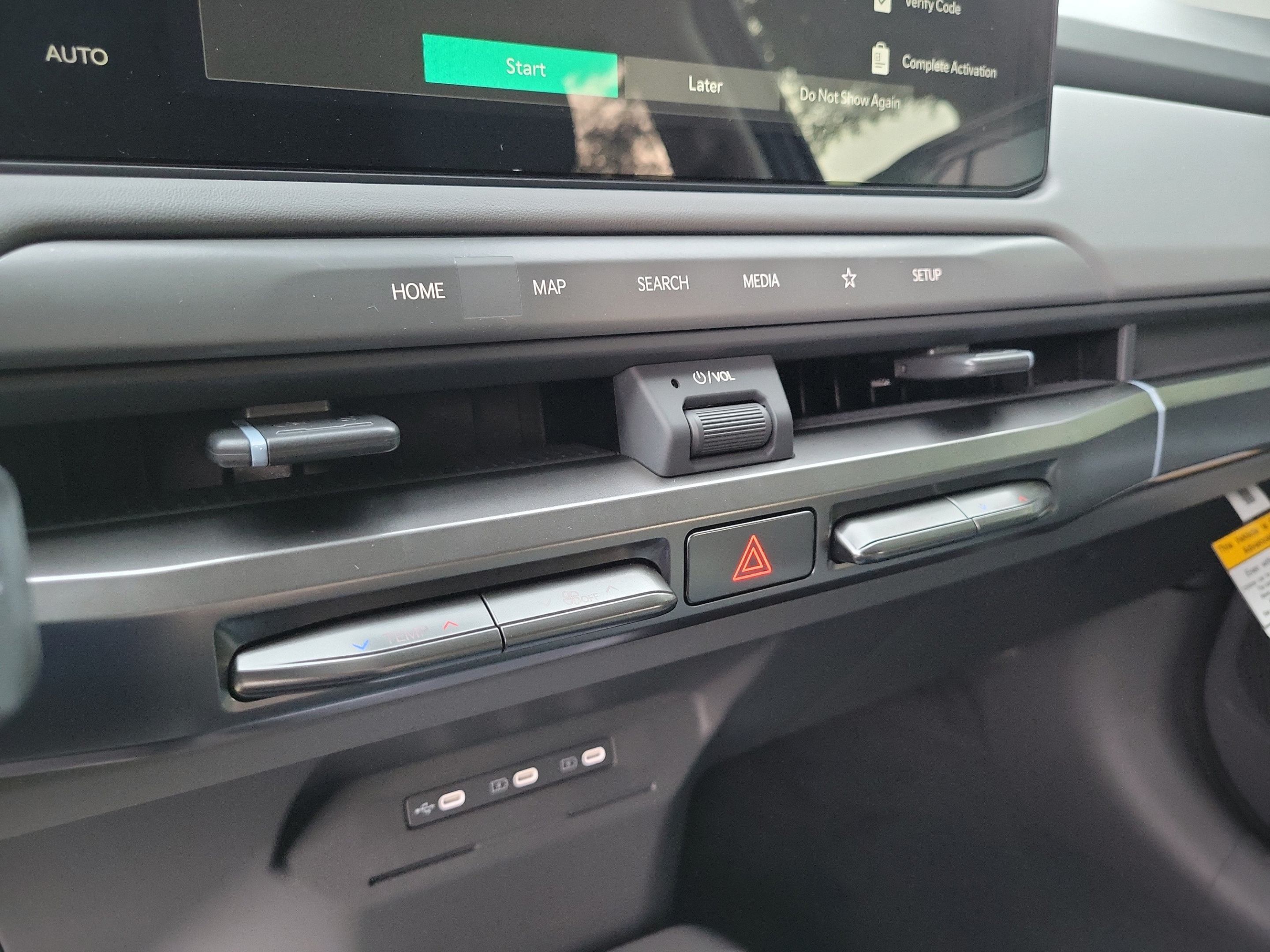 New 2027 Kia EV3 Wind FWD image 18