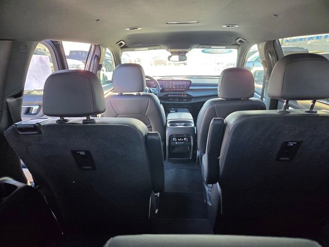 Used 2025 Buick Enclave Sport Touring image 23