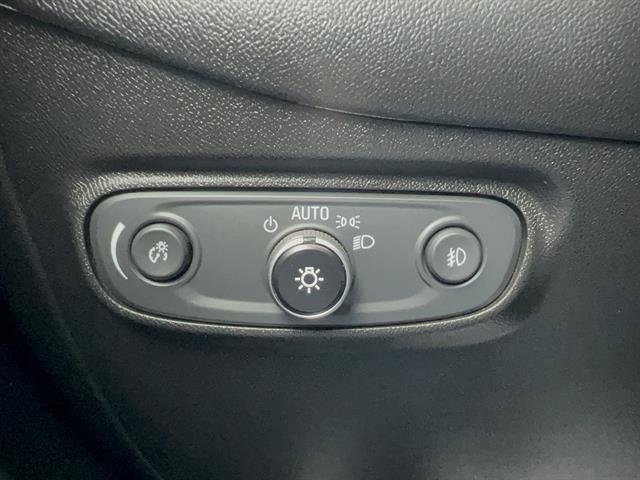 Used 2021 Chevrolet Equinox LT image 27