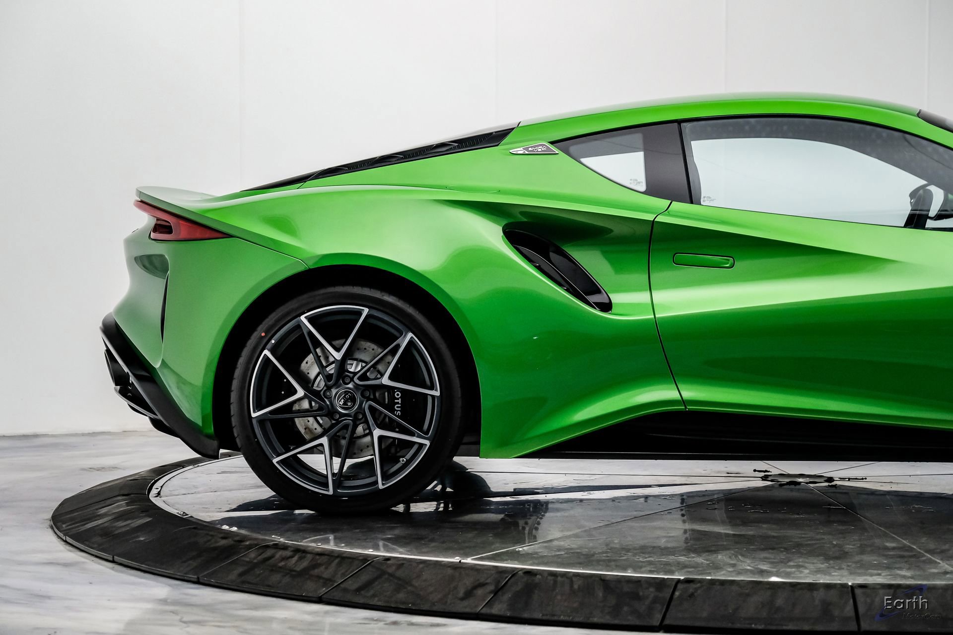 New 2026 Lotus Emira V6 SE RWD image 31