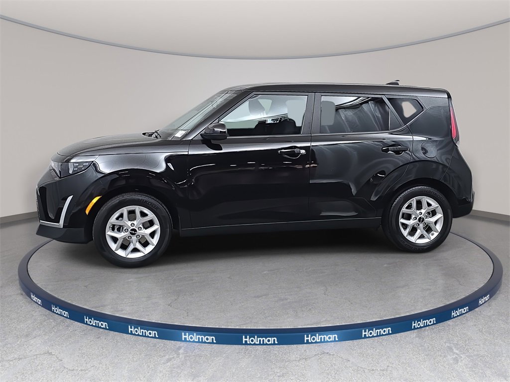 Used 2024 Kia Soul LX w/ Option Group 015 image 3