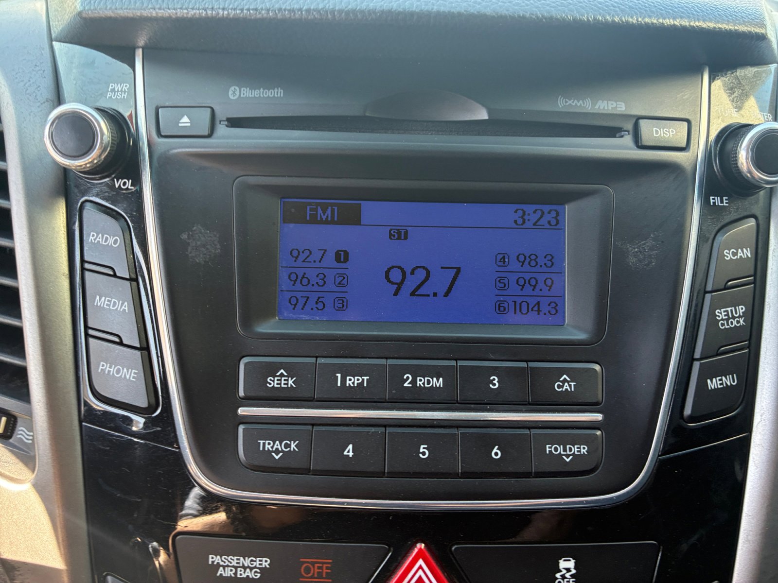 Used 2017 Hyundai Elantra GT image 20