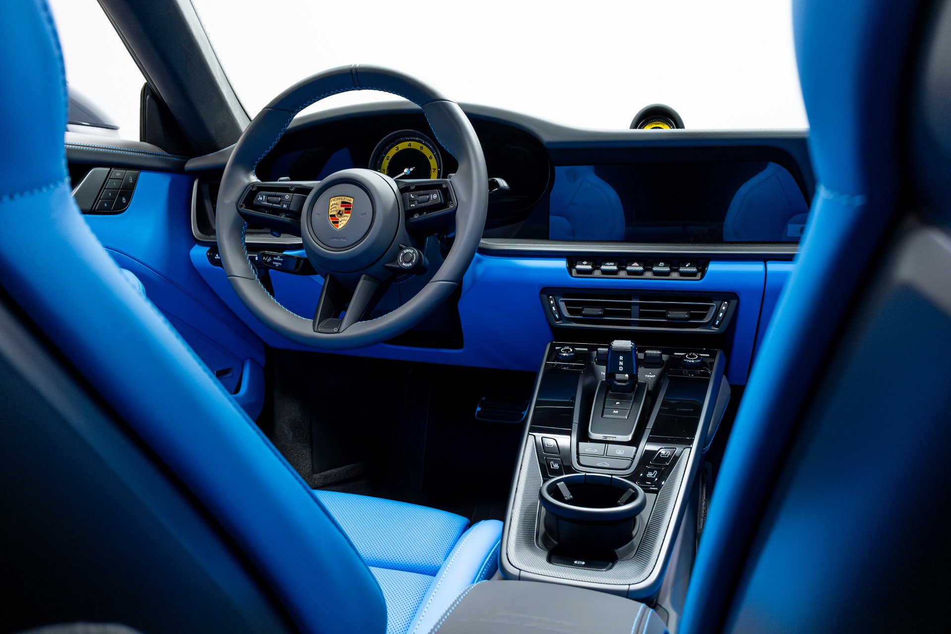 Used 2024 Porsche 911 Carrera image 33