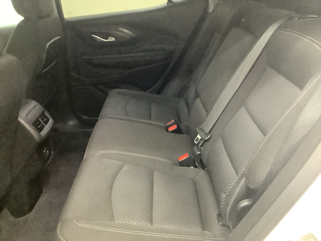Used 2024 GMC Terrain SLE image 25